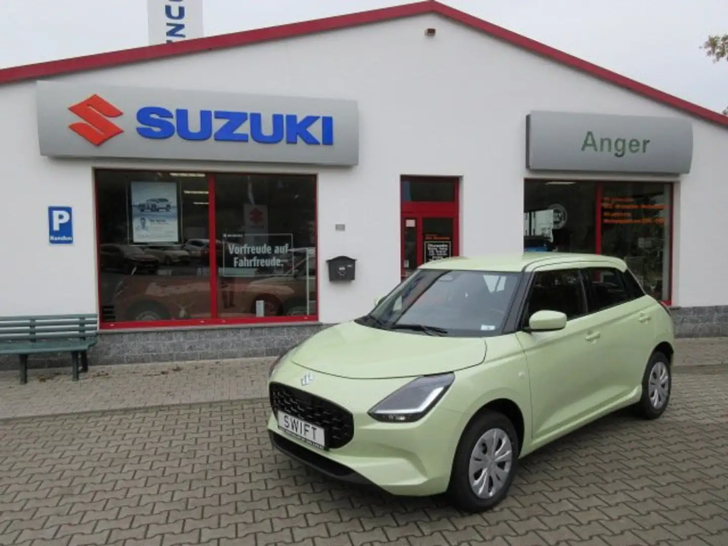 Suzuki Swift 1.2 Hybrid Allgrip MT Club Gelb - 1