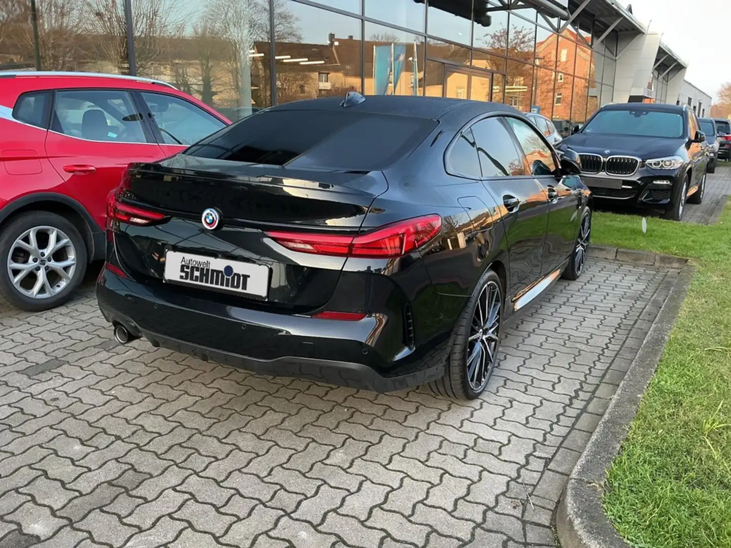 BMW 218 i Gran Coupe M Sport + 2Jahre-BPS.-GARANTIE Schwarz - 2