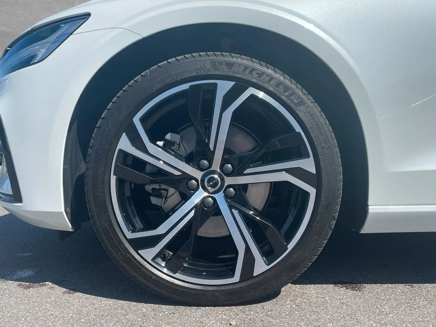 Volvo S60 B4 Mild-Hybrid Plus Dark ACC BLIS SD Weiß - 2