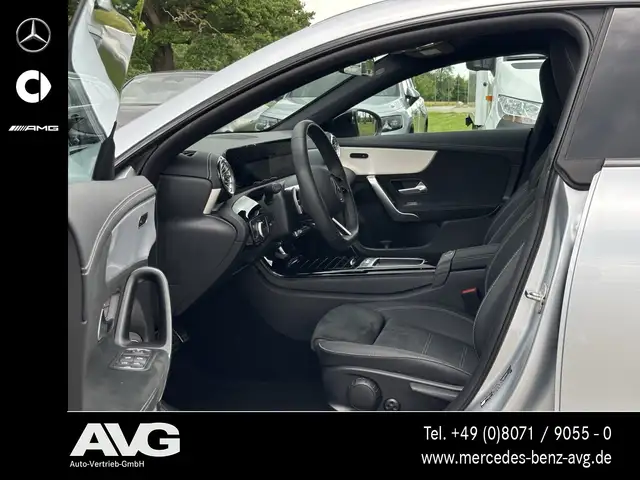 Mercedes-Benz Cla Class view 10