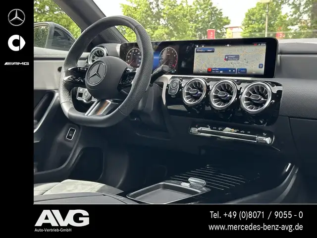 Mercedes-Benz Cla Class view 9