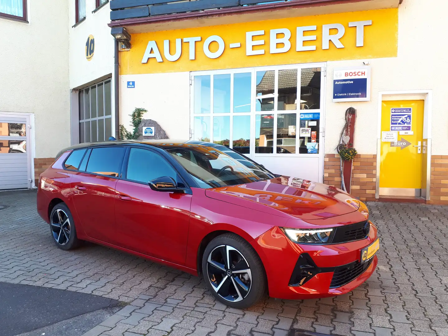 Opel Astra L ST 1.2 "GS" AUTOMATIK, Sitzhzg, Alu, Kamera Rot - 1