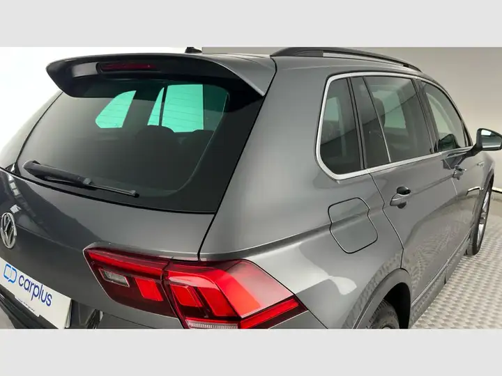 Volkswagen Tiguan 2.0 TDI R Line DSG 2021, foto 29