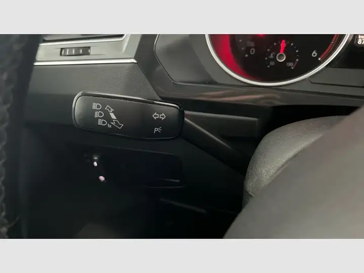 Volkswagen Tiguan 2.0 TDI R Line DSG 2021, foto 39