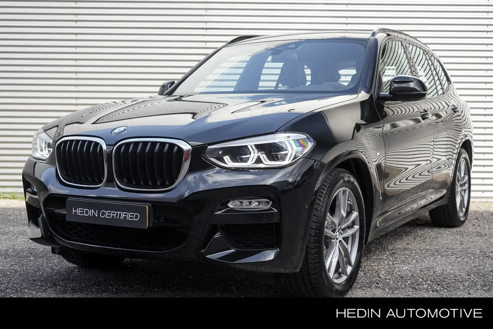 BMW X3 sDrive20i Launch Edition High Executive / Nederlan Noir - 1