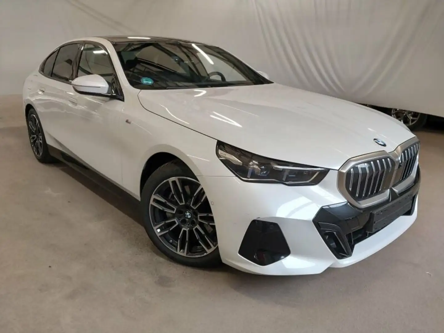 BMW 540 d xDr. M Sportpaket Standh ACC B&W Widescreen Blanc - 2
