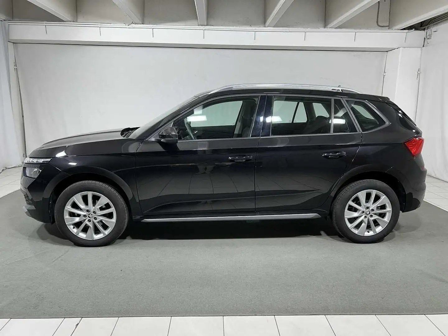 Skoda Kamiq 1.0 TSI 110 CV DSG Style Nero - 2