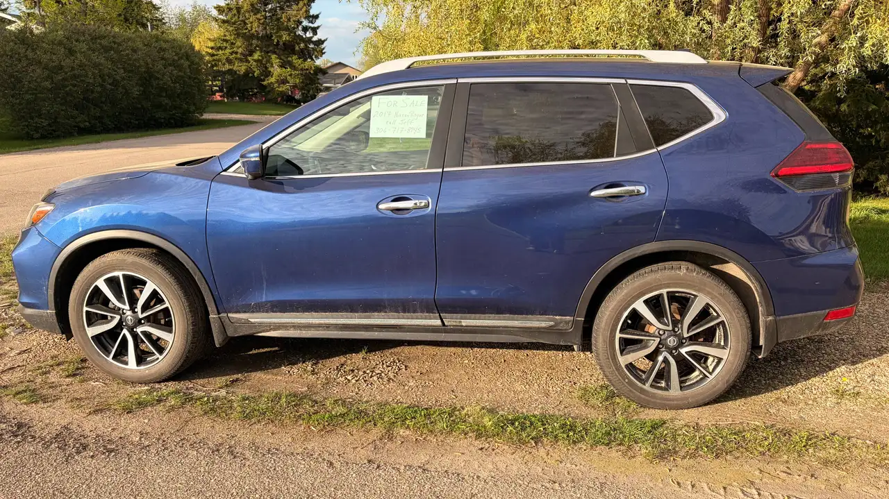 Nissan Rogue снимка Nissan Rogue