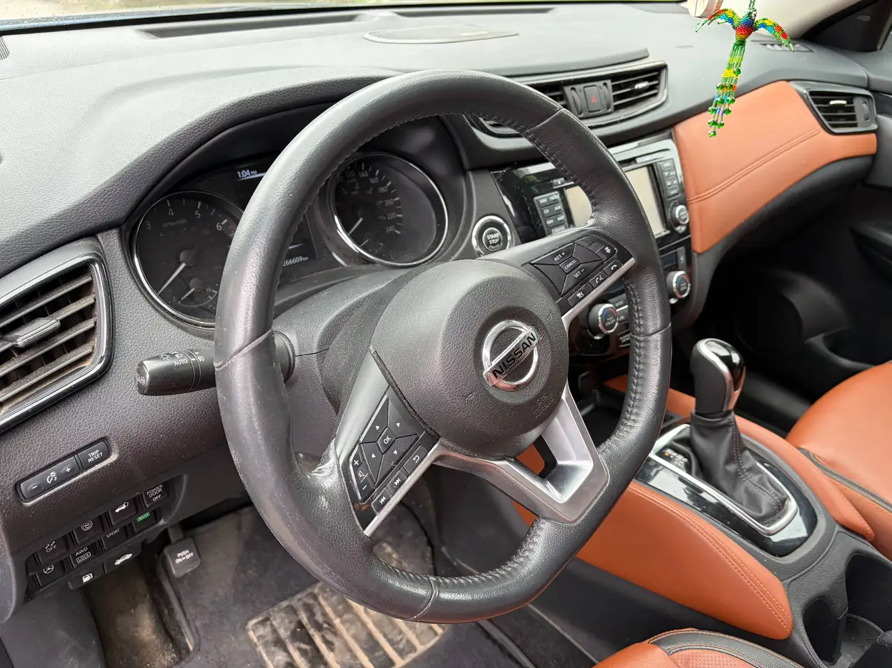 Nissan Rogue снимка Nissan Rogue
