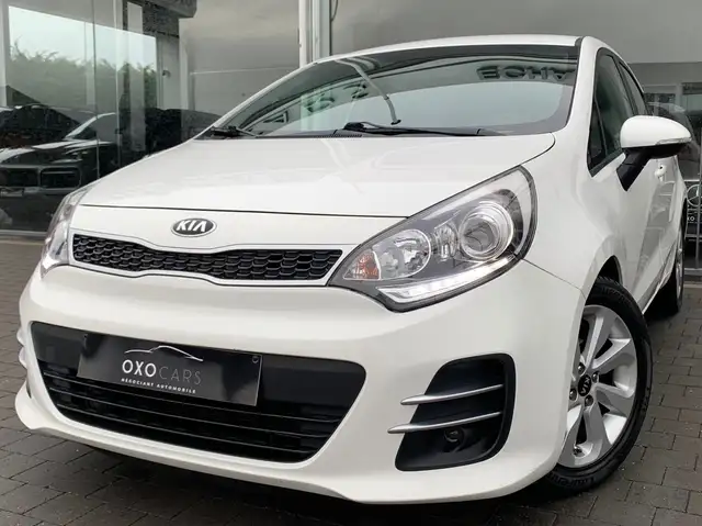 Kia Rio 1.2i Gps / Camera / Clim Auto / Cruise / PDC / LED