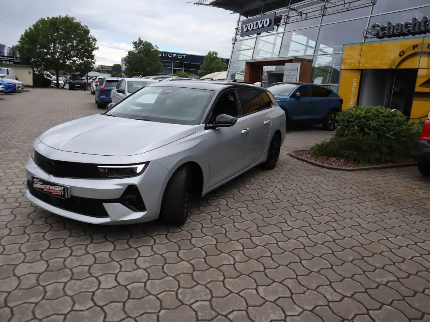 Opel Astra Sports Tourer 1.2 Turbo Automatik GS Silber - 2