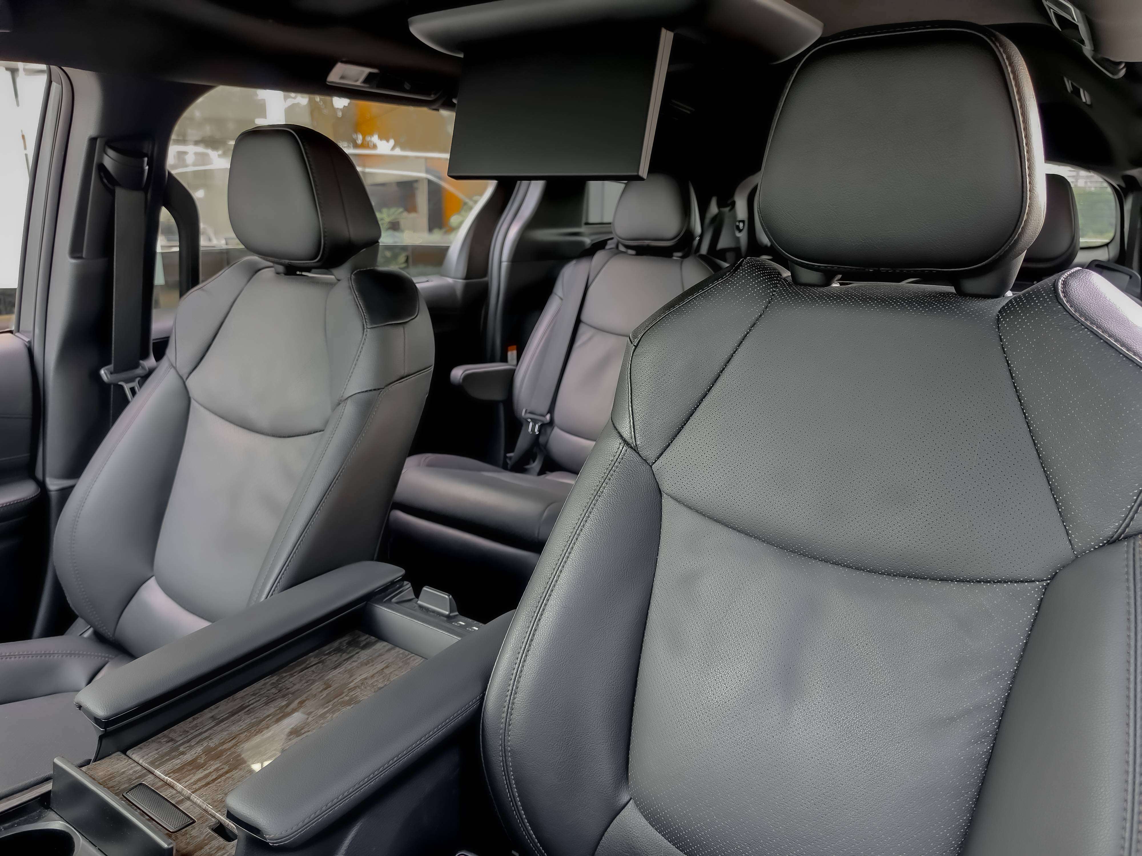 used 2025 Toyota Sienna car, priced at $68,995