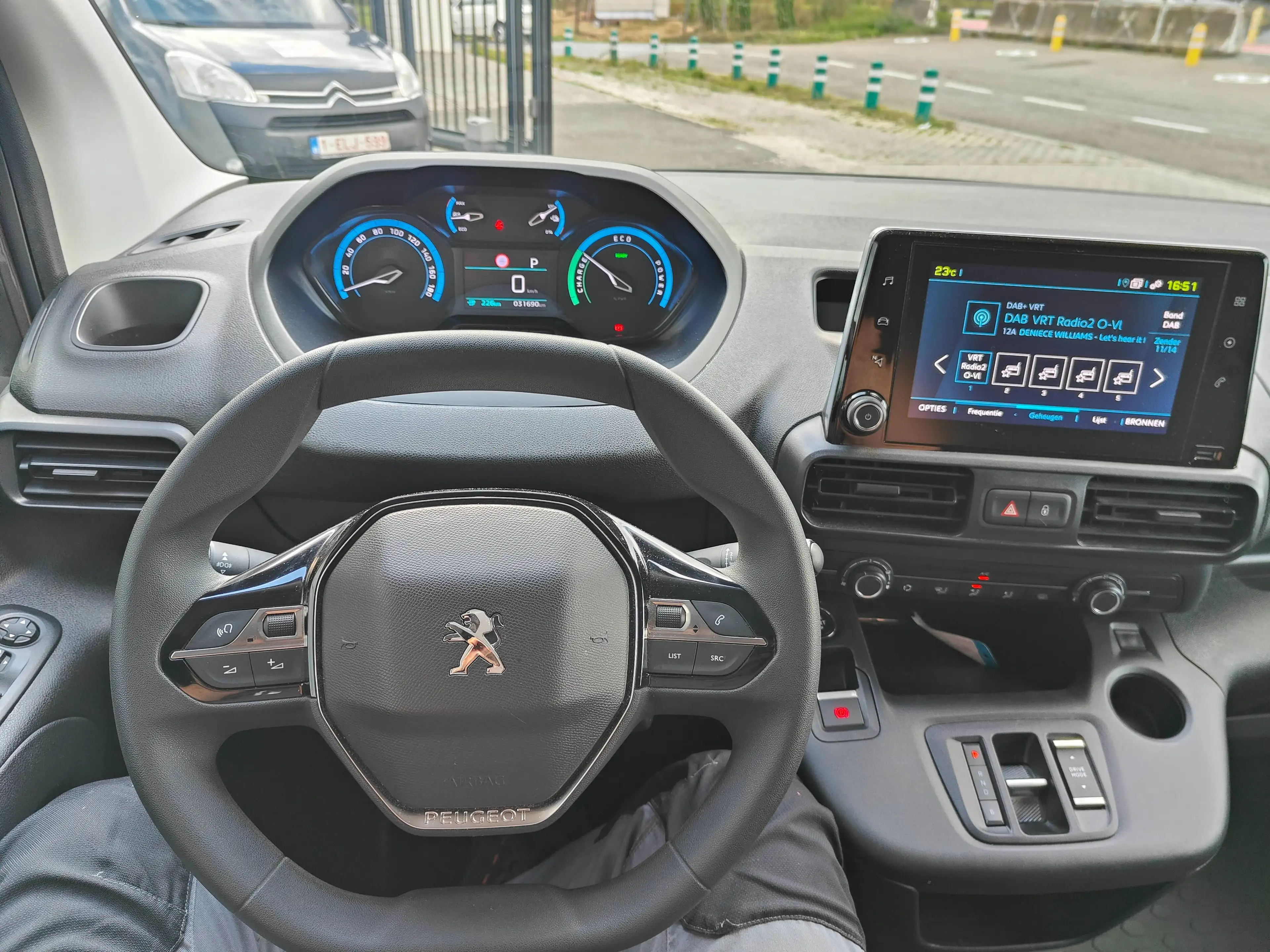 Peugeot Partner e-Partner L2 Premium 50KWh — photo 10