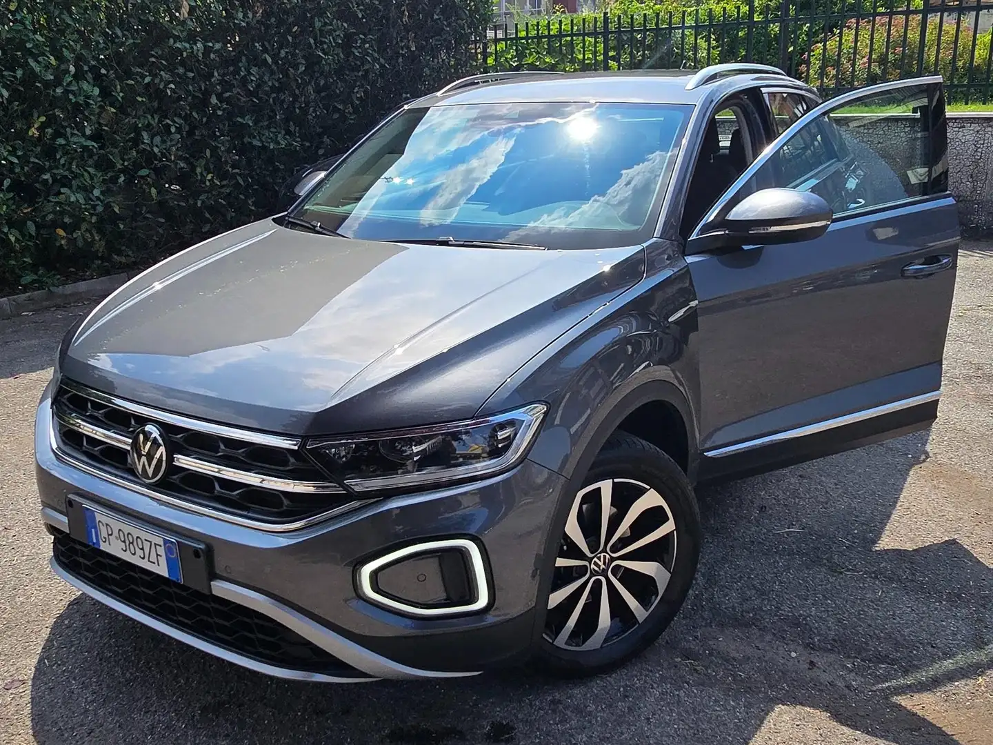 Volkswagen T-Roc T-Roc 1.0 tsi Style 110cv Grigio - 2
