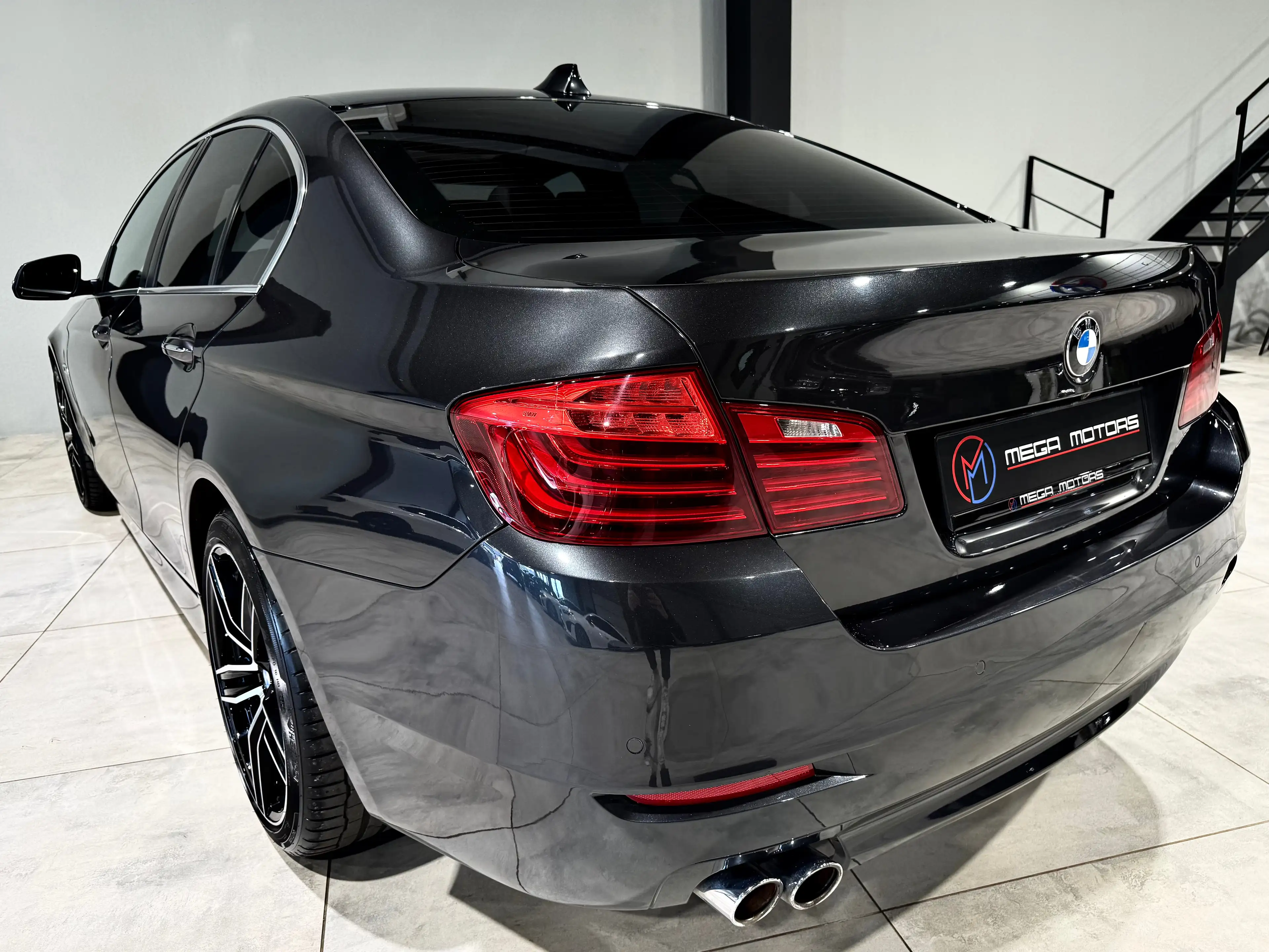 BMW 518 dA 136CV B.AUTO8 F1 ViRTUAL COCKPiT TOiT OUVRANT++ — photo 2