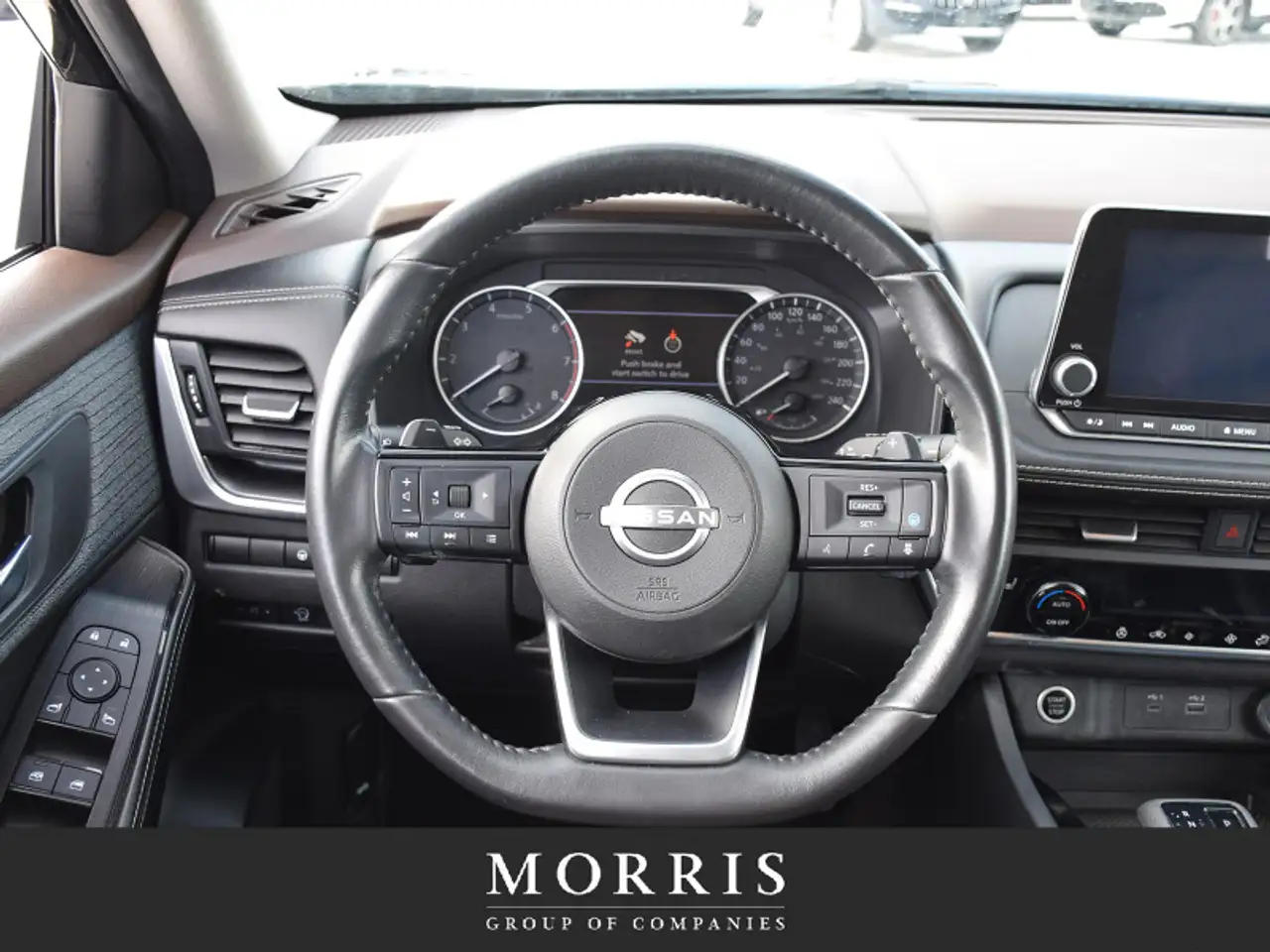 Nissan Rogue снимка Nissan Rogue
