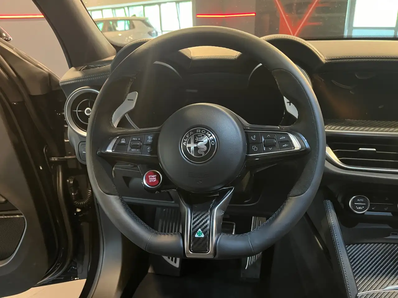 Alfa Romeo Stelvio 2026 — фото 14