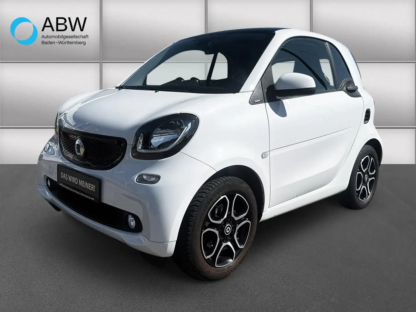 smart forTwo Basis 0.9 Turbo 66kW passion Panorama JBL Weiß - 1