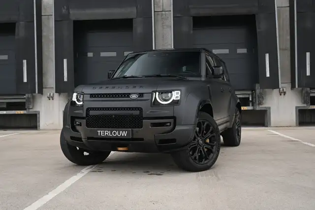 Land Rover Defender 110 4.4 P635 Octa Edition One