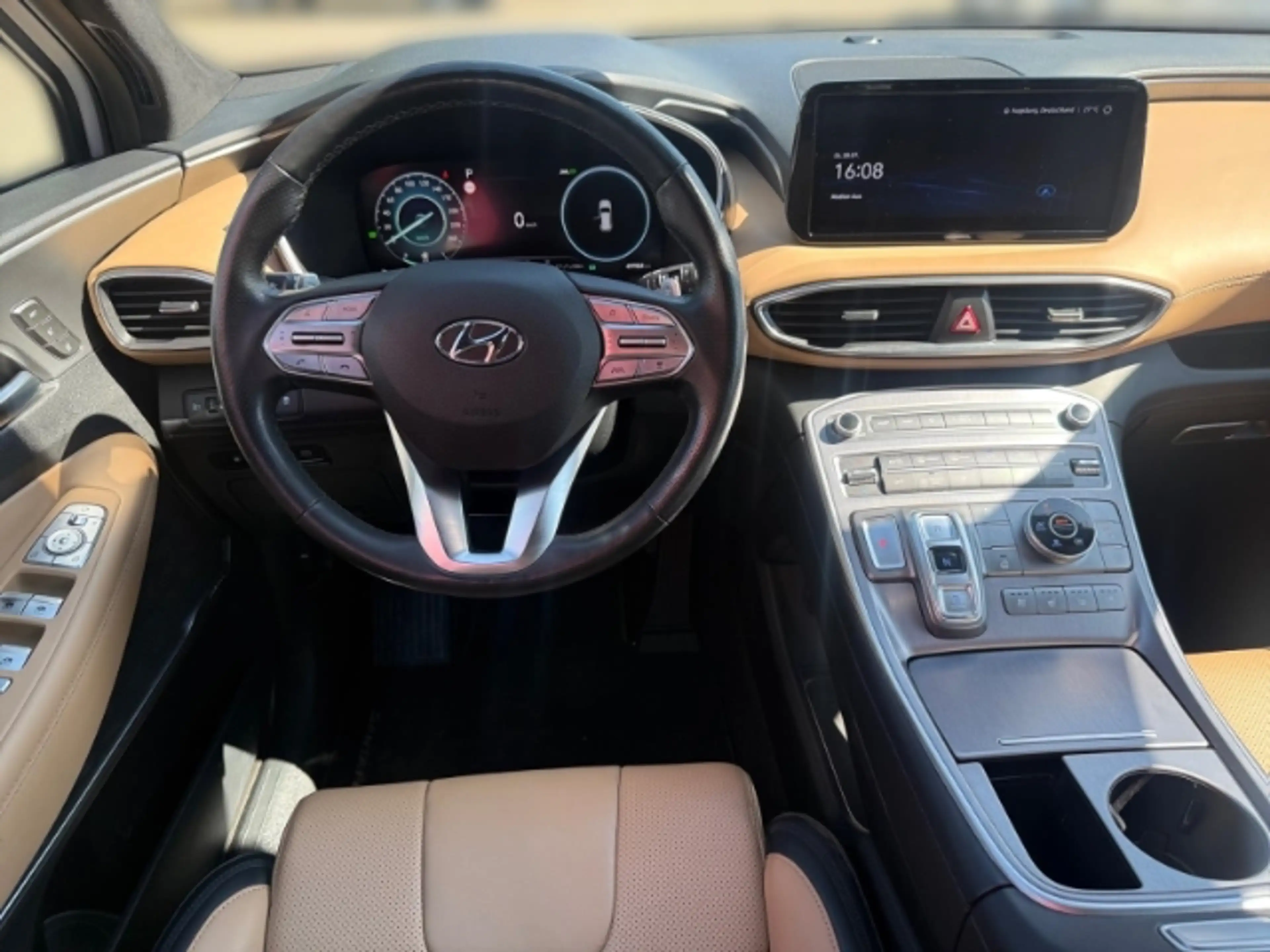 Hyundai SANTA FE 1.6 Signature PHEV +LEDER+KLIMA+NAVI+PDC+UVM — photo 10