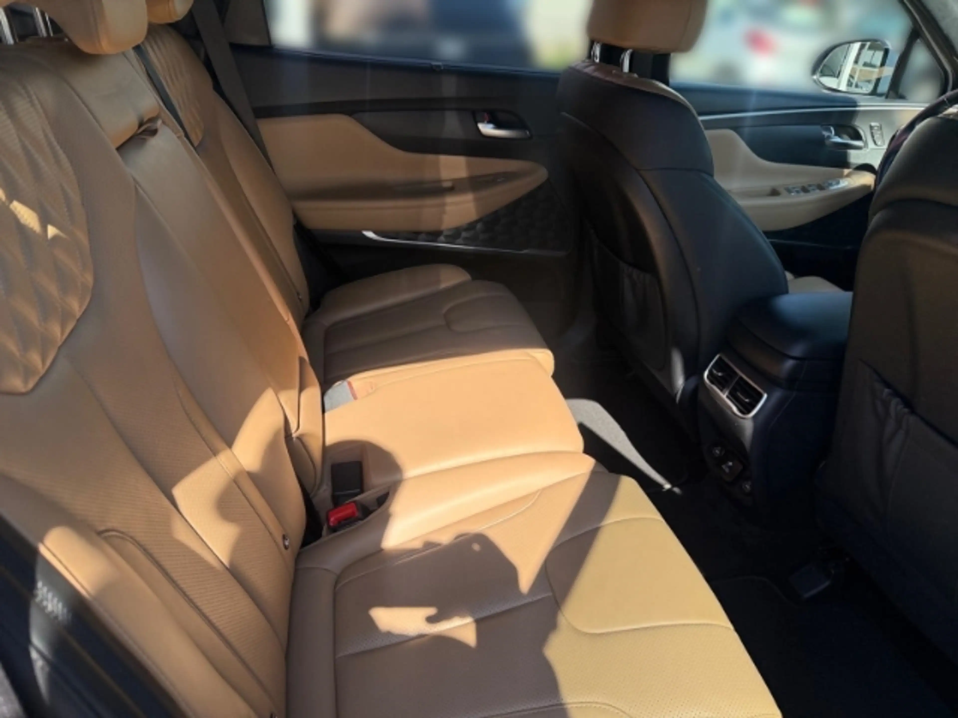 Hyundai SANTA FE 1.6 Signature PHEV +LEDER+KLIMA+NAVI+PDC+UVM — photo 13