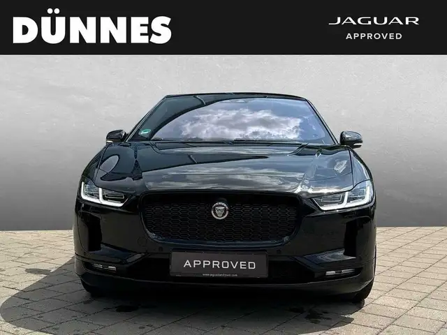 Jaguar I-Pace view 8