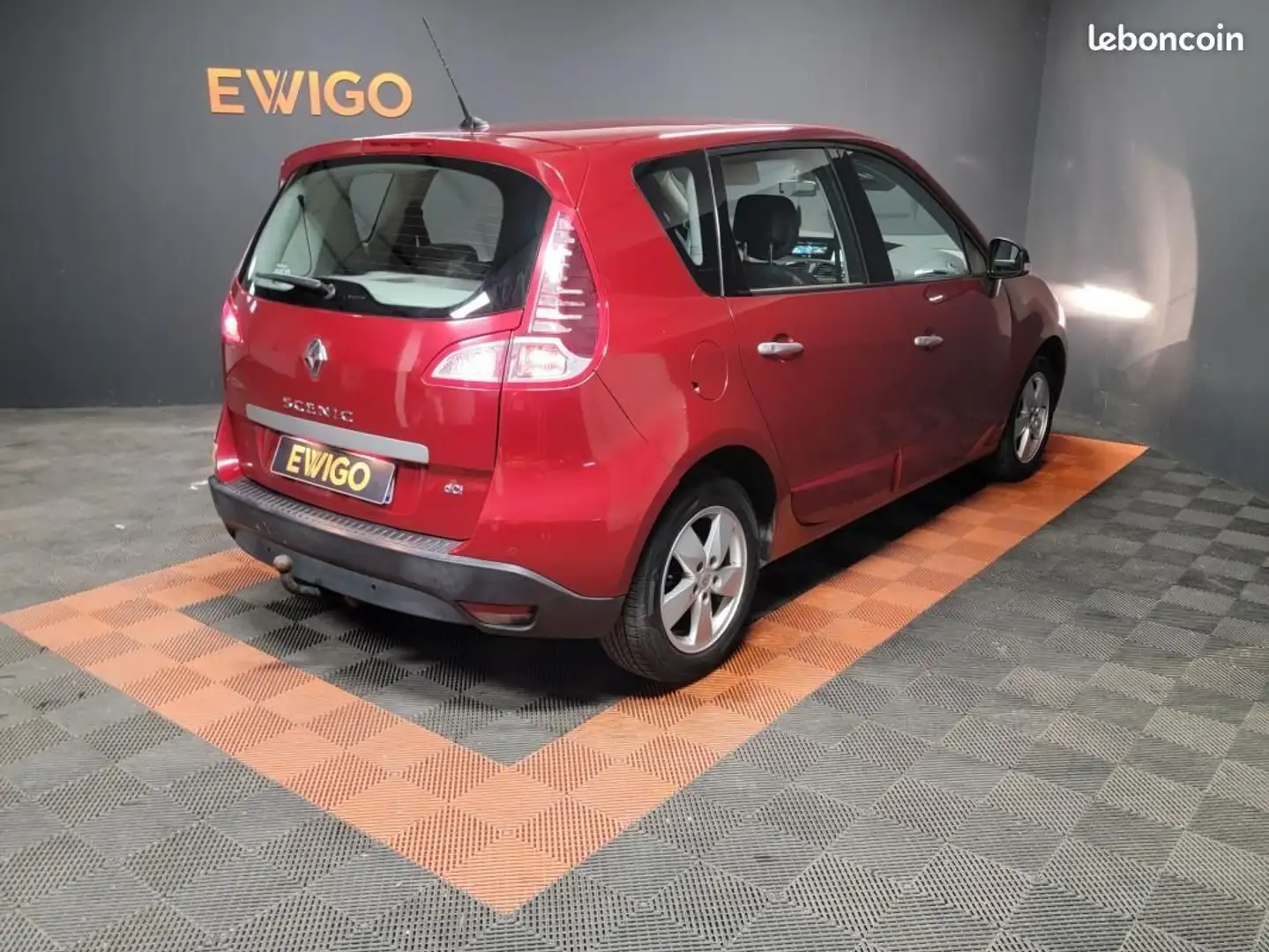 Renault Scenic Scénic 1.5 DCI 110ch DYNAMIQUE BVA Rouge - 2