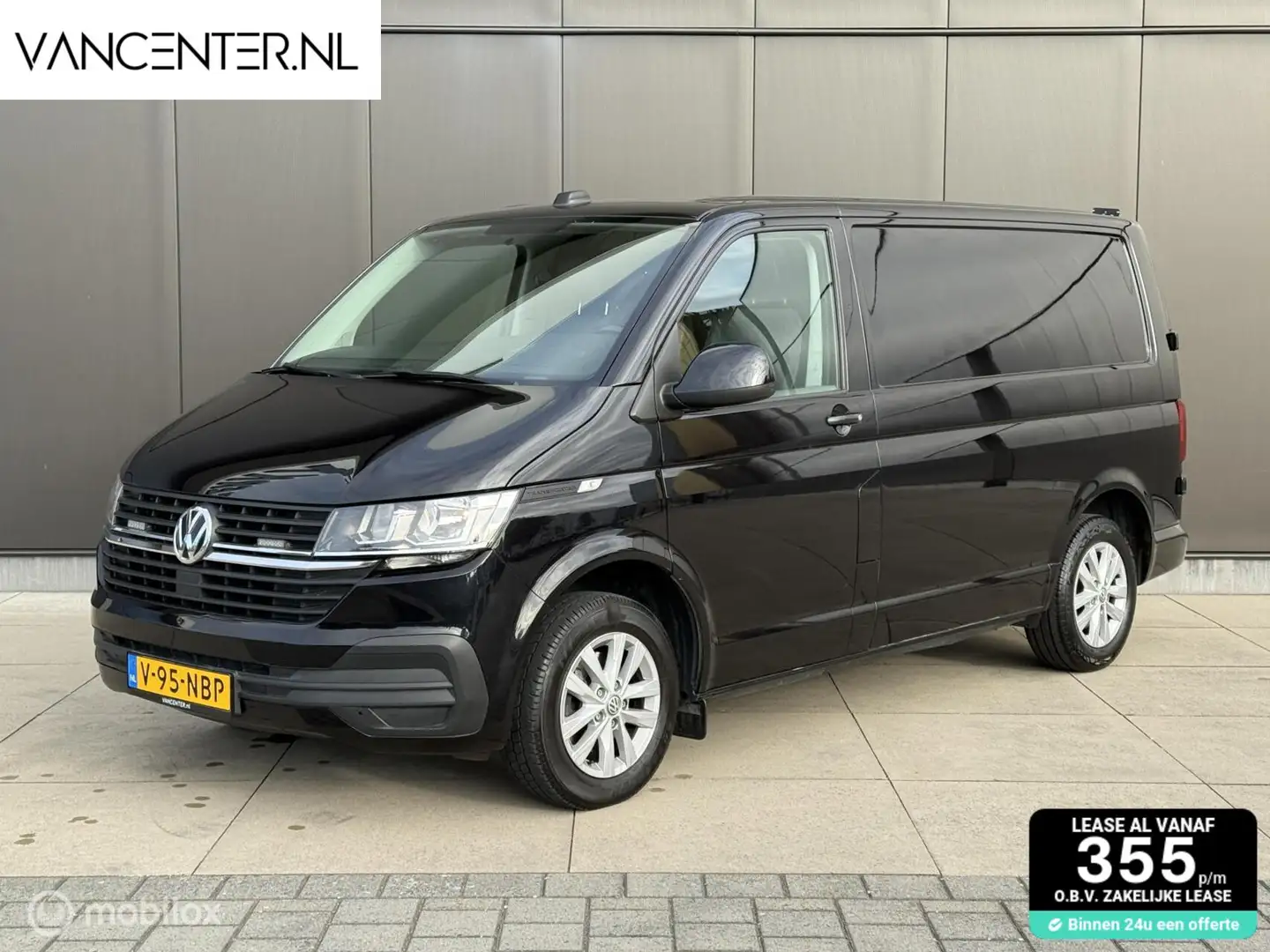 Volkswagen T6.1 Transporter 2.0 TDI 150PK DSG Automaat Carplay Zwart - 1