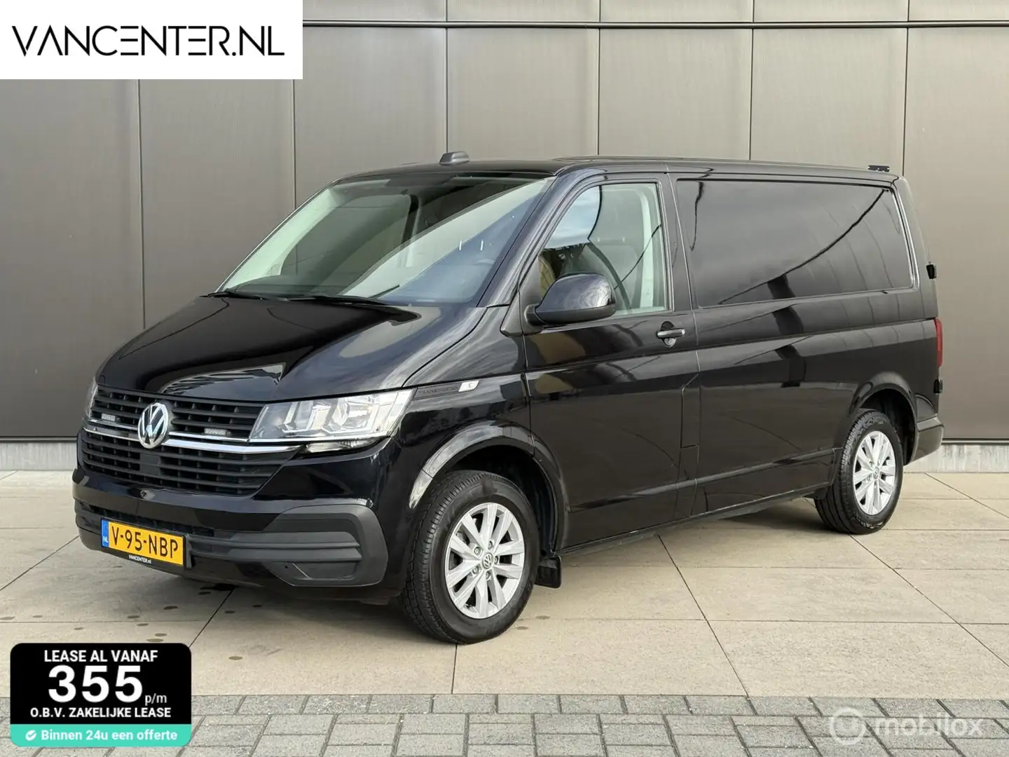Volkswagen T6.1 Transporter L1 2.0 TDI 150PK DSG Automaat Carplay Schwarz - 1