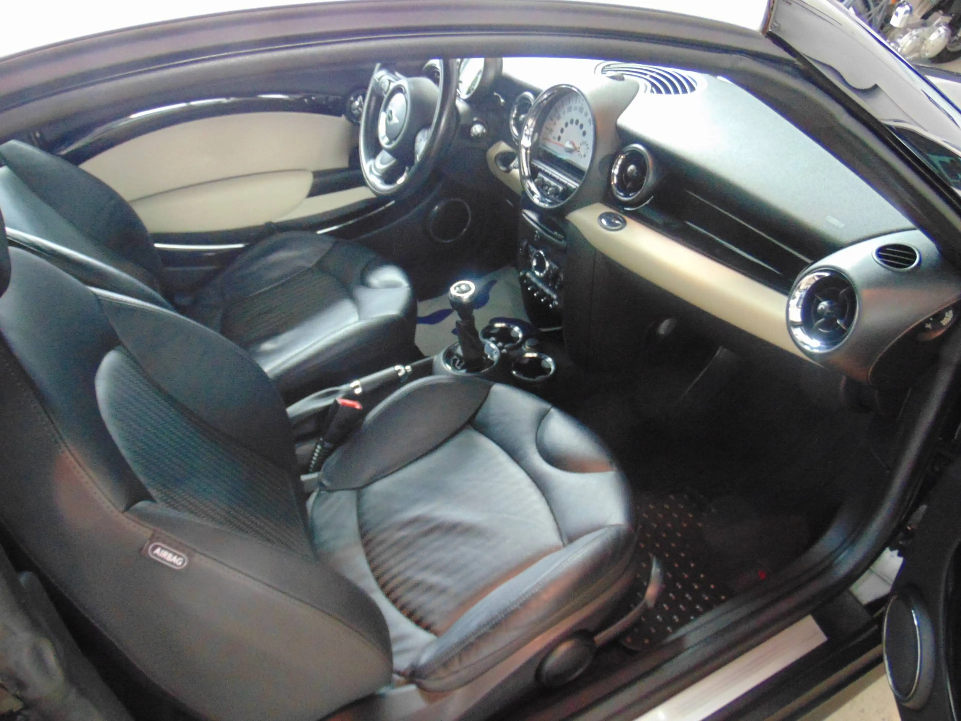 MINI Cooper Coupe 1.6 Cooper! mit Top-Ausstattung! TÜV neu! — photo 7