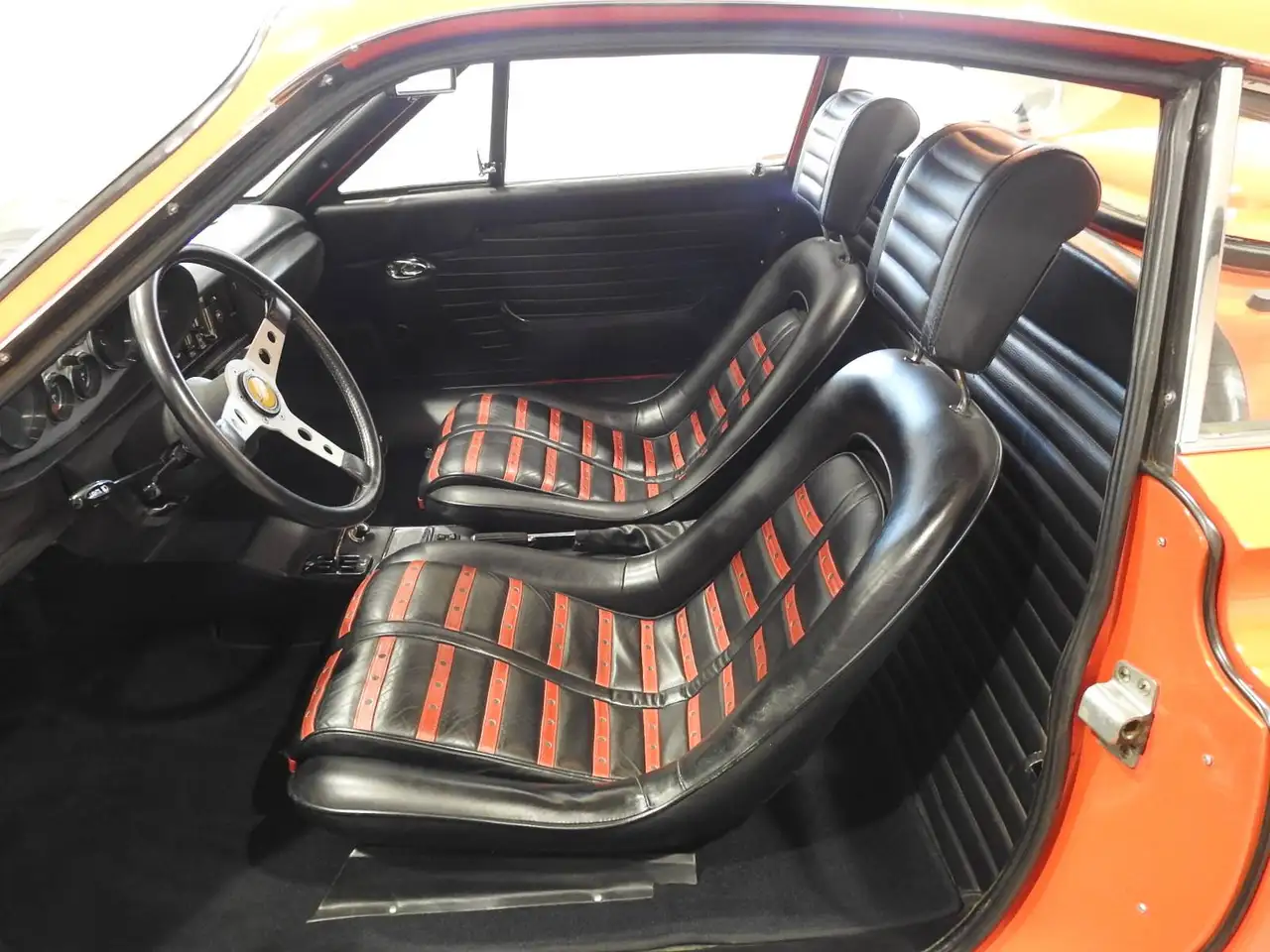 Ferrari 246 GT - ISCRITTA E OMOLOGATA ASI TARGA ORO AI MASSIMI LIVELLI – ECCELSO E MANIACALE CONSERVATO (1973), foto 8