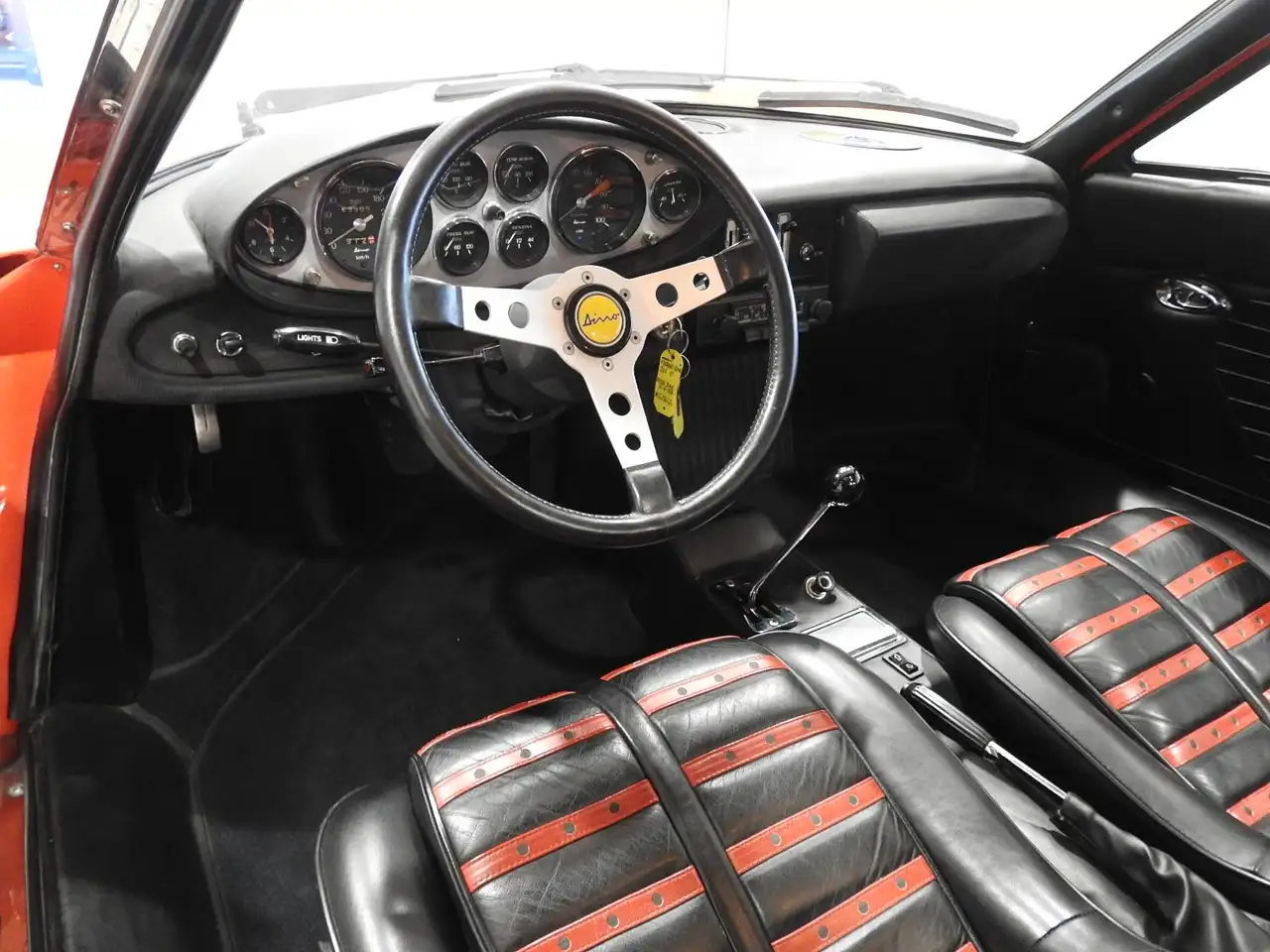 Ferrari 246 GT - ISCRITTA E OMOLOGATA ASI TARGA ORO AI MASSIMI LIVELLI – ECCELSO E MANIACALE CONSERVATO (1973), foto 9