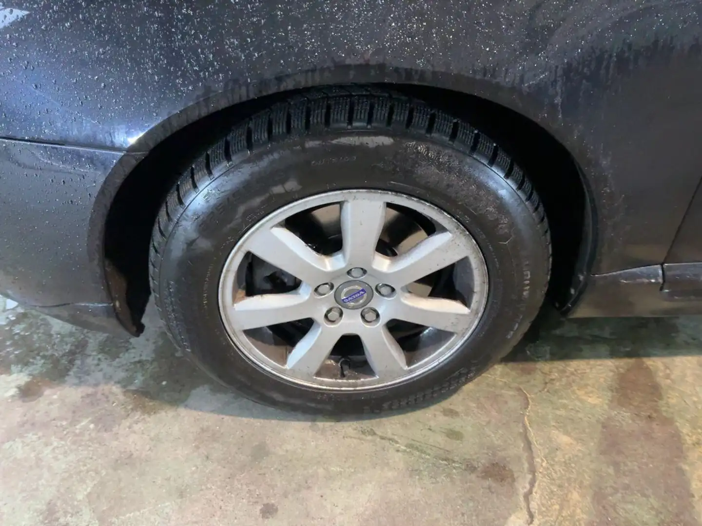 Volvo V70 Kombi Edition PRO Schwarz - 2