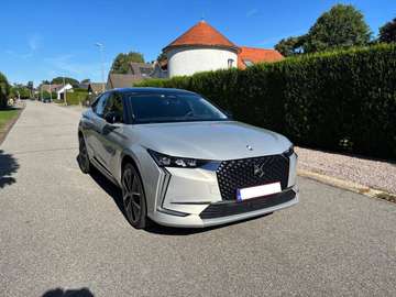 DS 4 PHEV 1.6 E-TENSE Rivoli (165 kW)