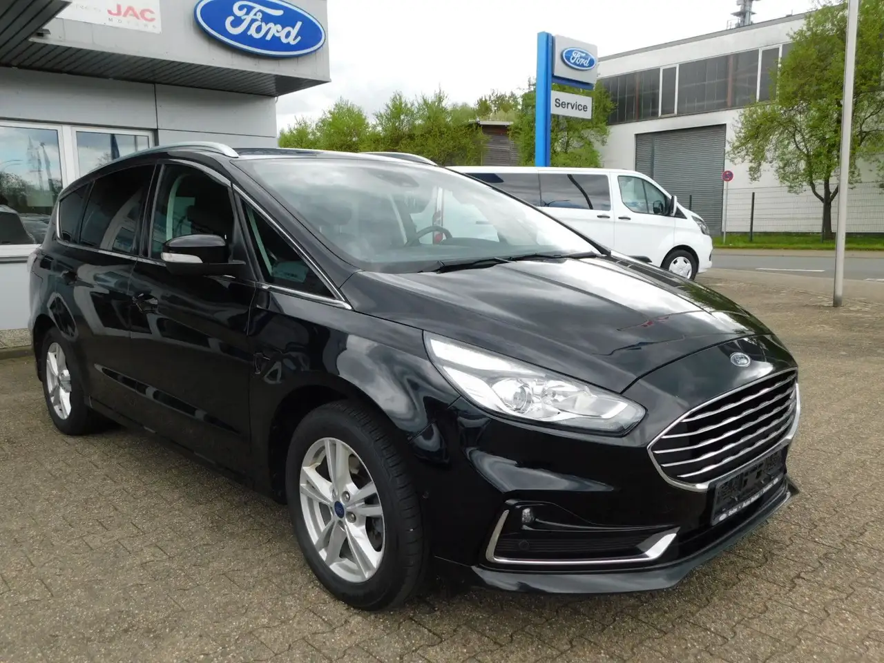 Ford S-Max S-MAX Hybrid Titanium Automatik