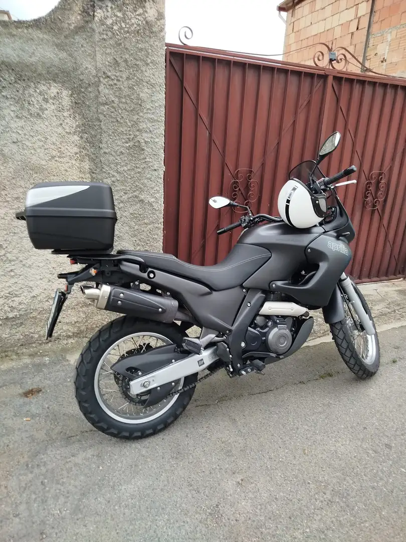 Aprilia Pegaso 650 Iniezione Noir - 1