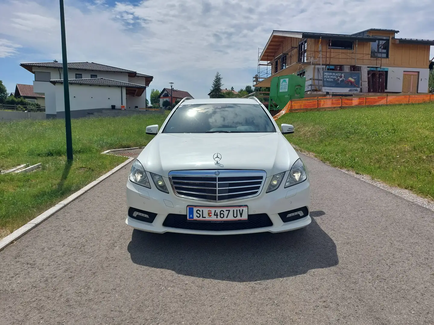 Mercedes-Benz E 350 E 350 T Elegance A-Edition 4MATIC CDI Aut. Elegance A-Edition Weiß - 1