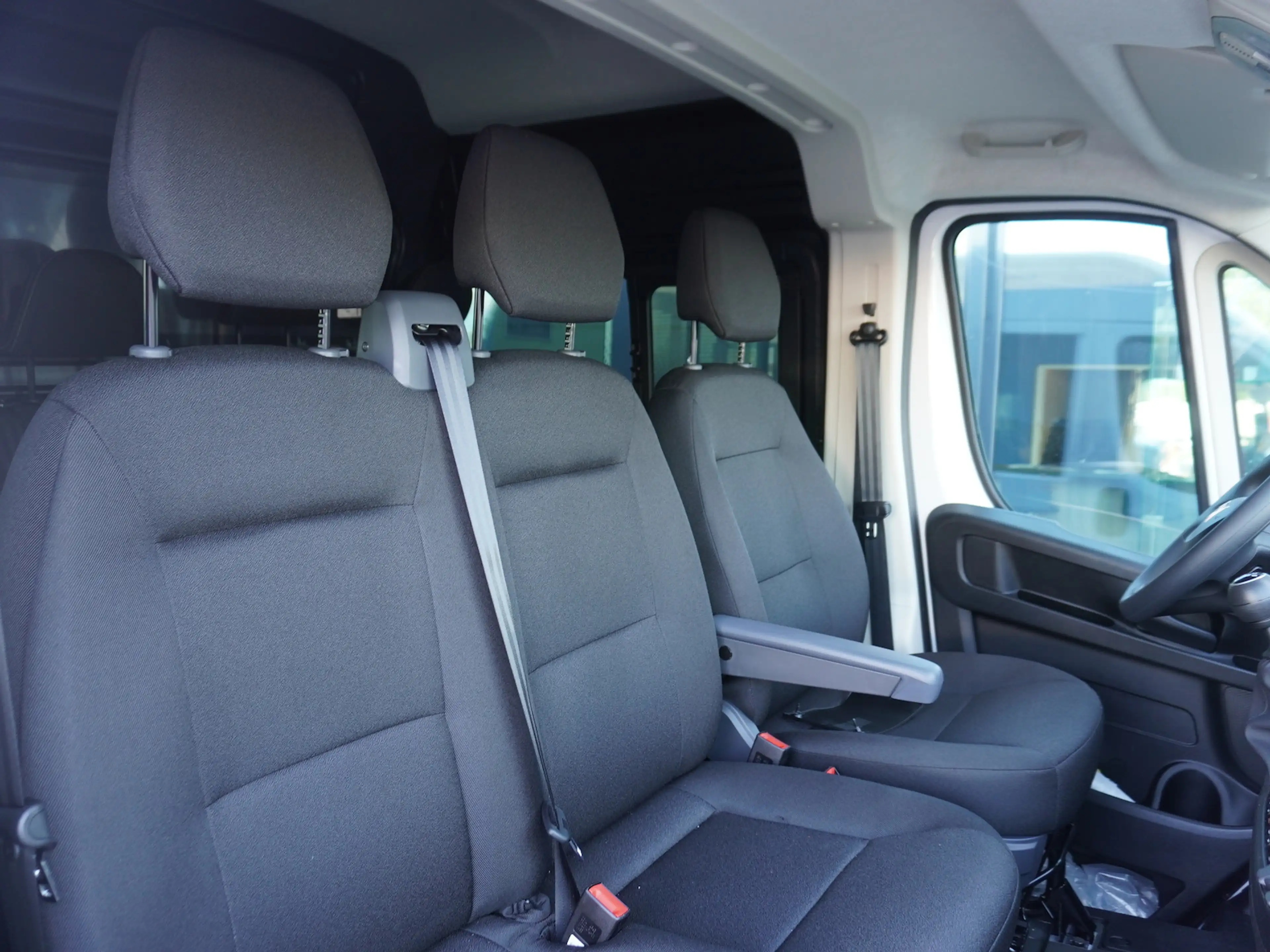 Fiat Ducato Maxi 35 L3H2 140 / Snoeks 7-Sitzer — photo 12