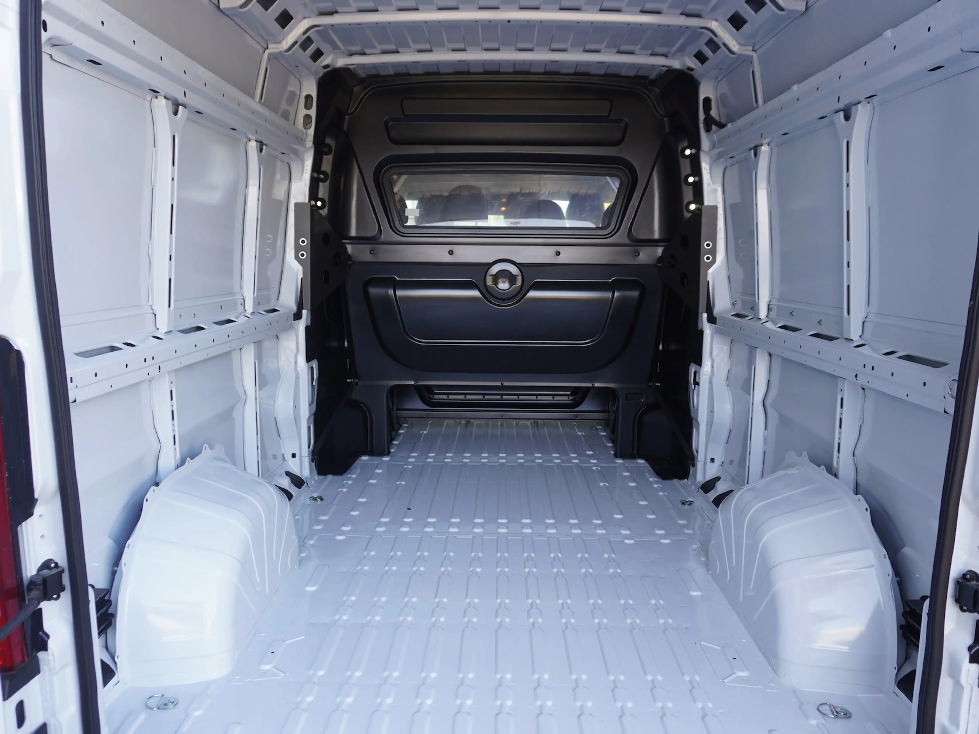Fiat Ducato Maxi 35 L3H2 140 / Snoeks 7-Sitzer — photo 6