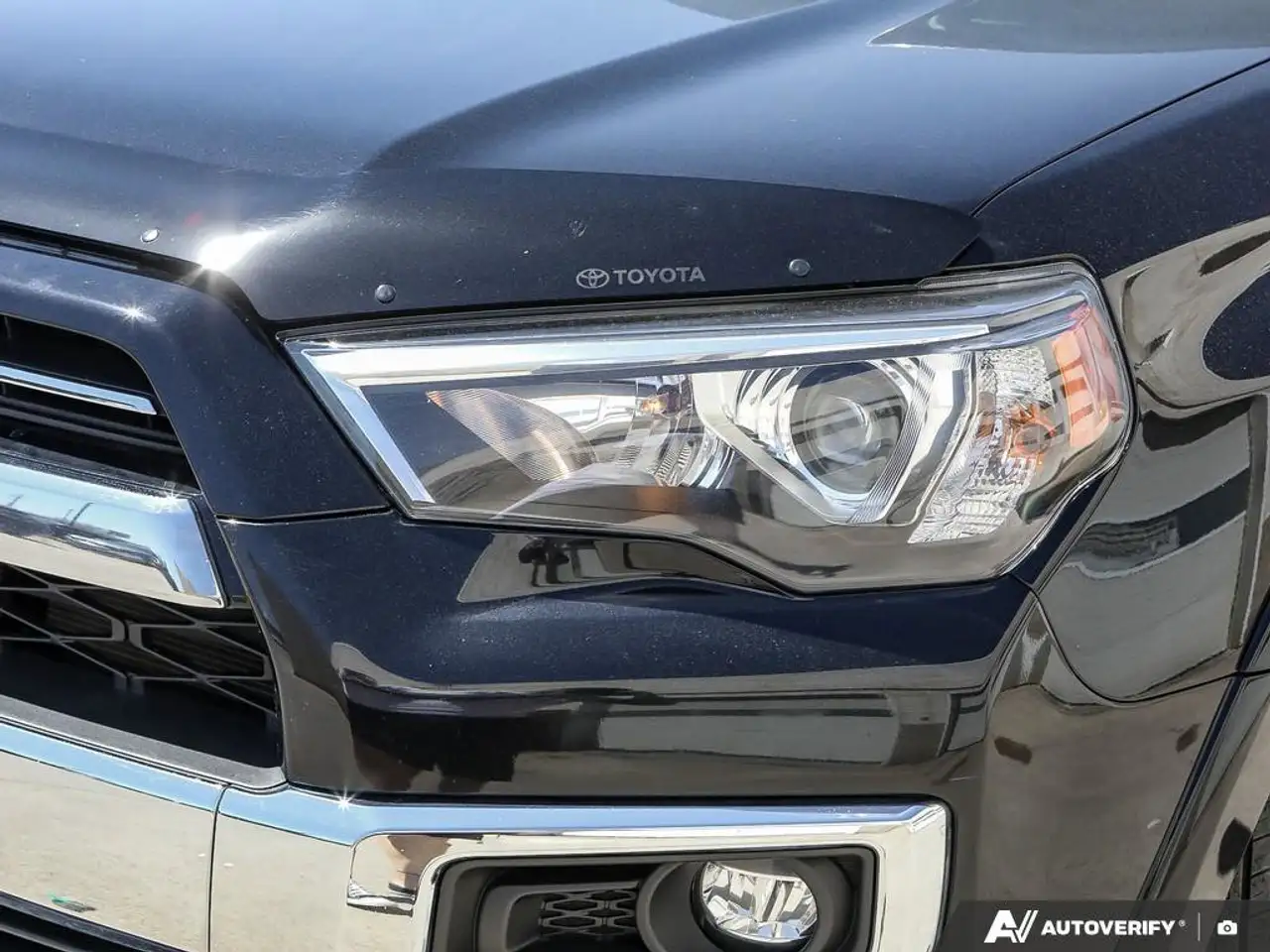 Toyota 4-Runner снимка Toyota 4-Runner