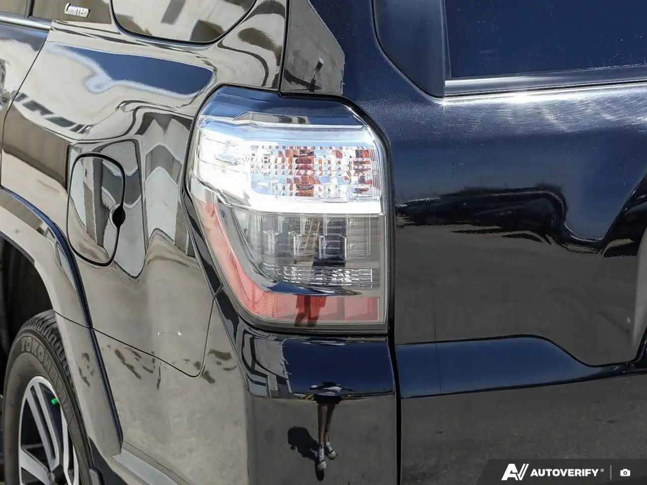 Toyota 4-Runner снимка Toyota 4-Runner