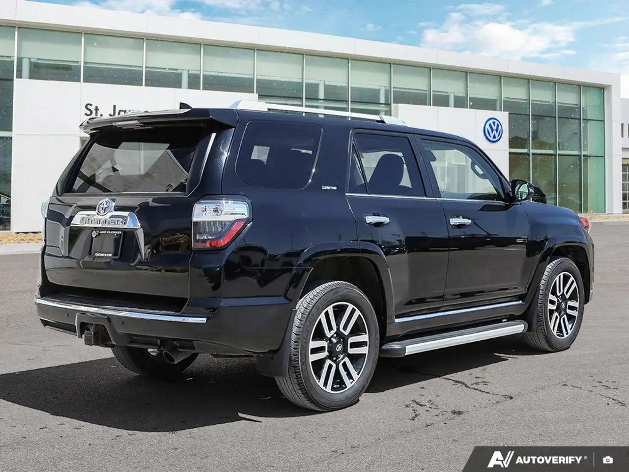 Toyota 4-Runner снимка Toyota 4-Runner