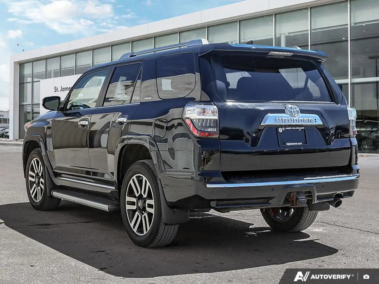 Toyota 4-Runner снимка Toyota 4-Runner