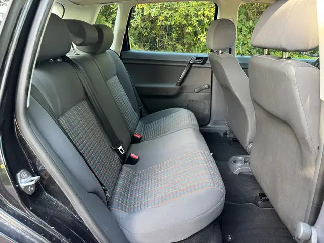Volkswagen Polo view 11