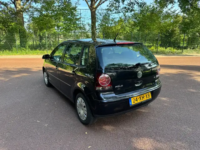 Volkswagen Polo view 7
