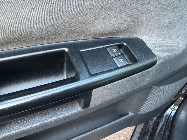 Volkswagen Polo view 14