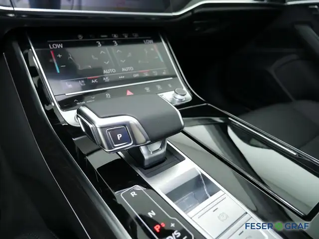 Audi A8 view 11
