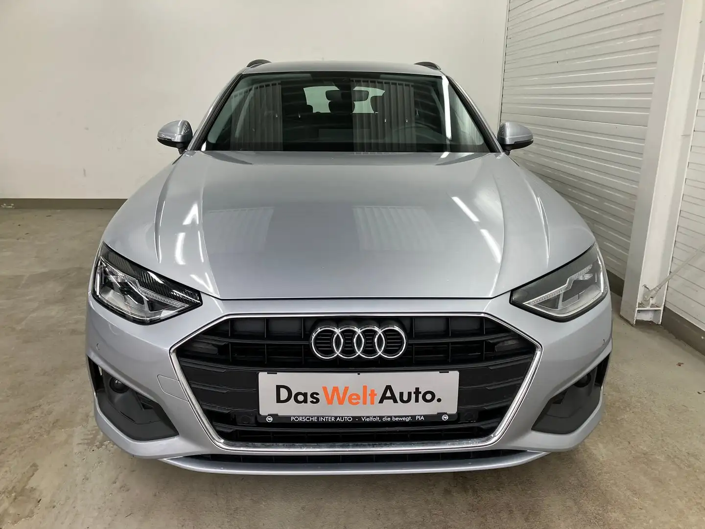 Audi A4 30 TDI Silber - 2