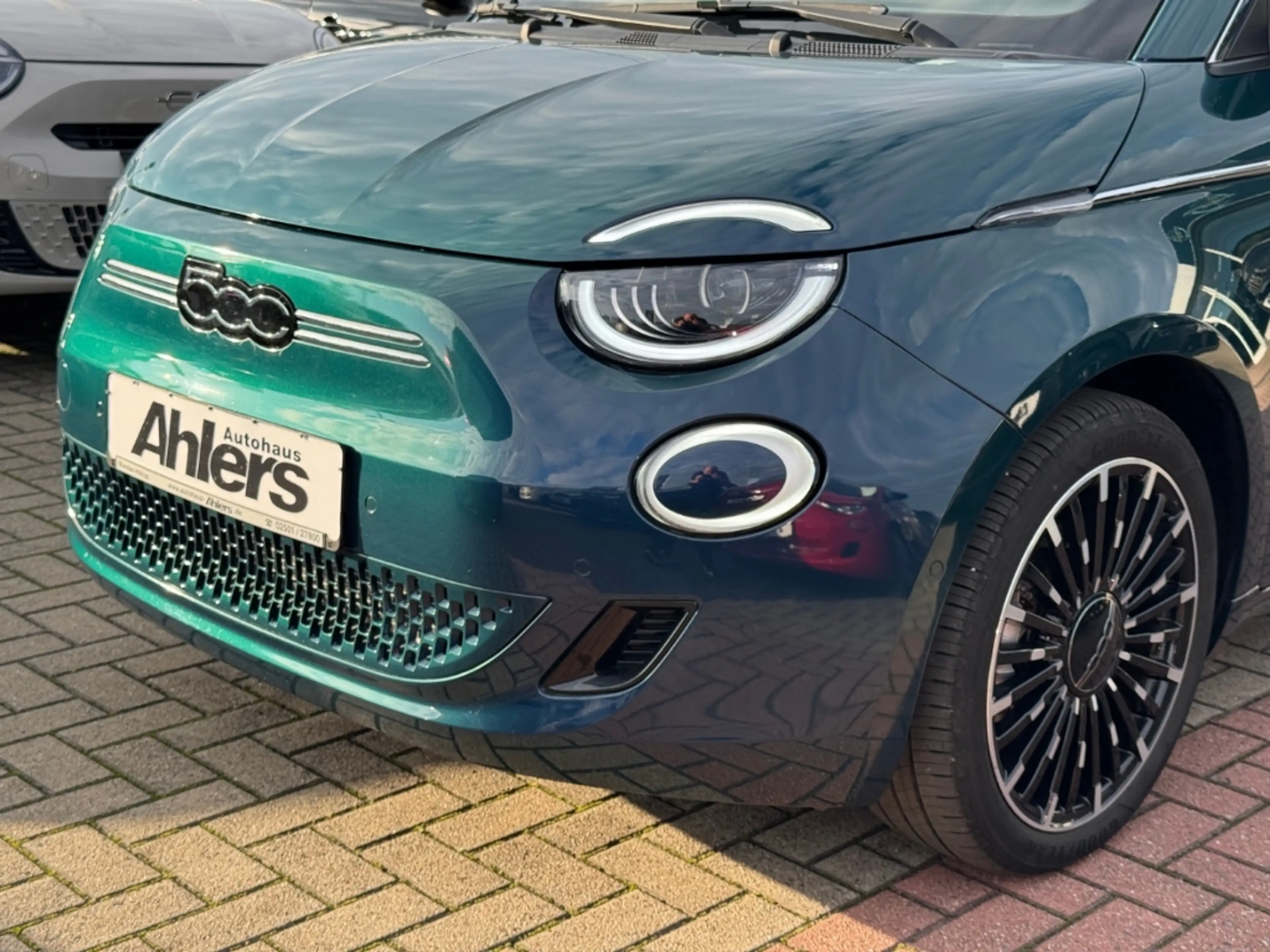 Fiat 500e La Prima By Bocelli+NAVI+JBL+LEDER+ACC+KAMERA — photo 12