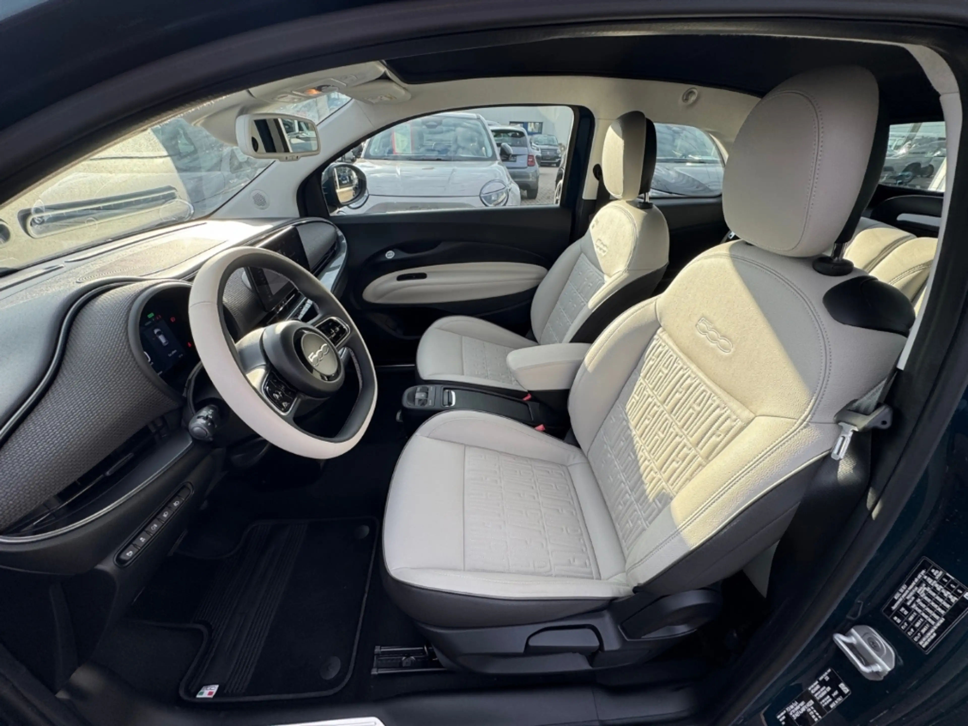 Fiat 500e La Prima By Bocelli+NAVI+JBL+LEDER+ACC+KAMERA — photo 14